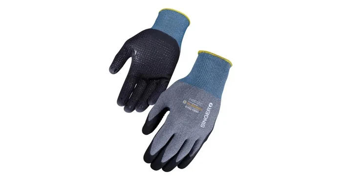 Gant nitrile mousse avec picots, jauge 15, NYMFIT00, taille 9 – SINGER Safety